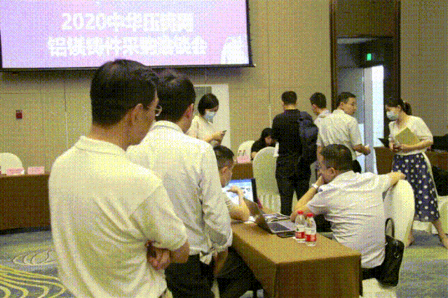 广东鸿特携蓄电池前后侧板结构件及NDE电机外壳压铸件亮相采购会！